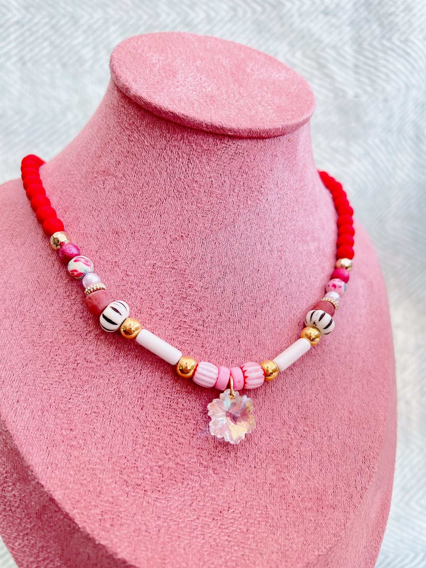 “Girlie Pop” - Beaded Necklace in Red